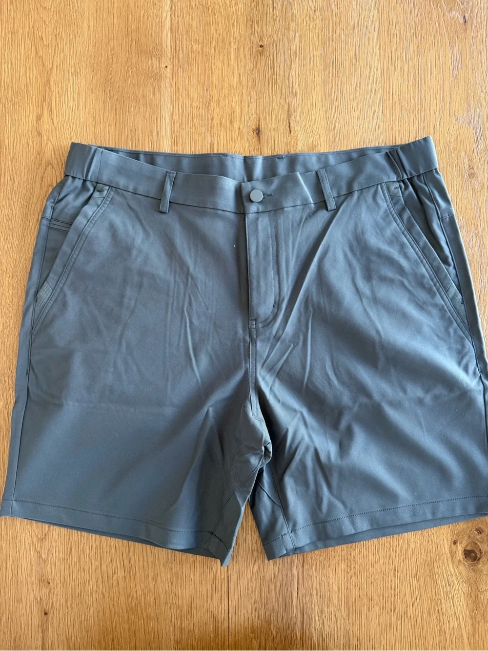 Men's Athletic Golf Shorts in Charcoal - Performance Stretch